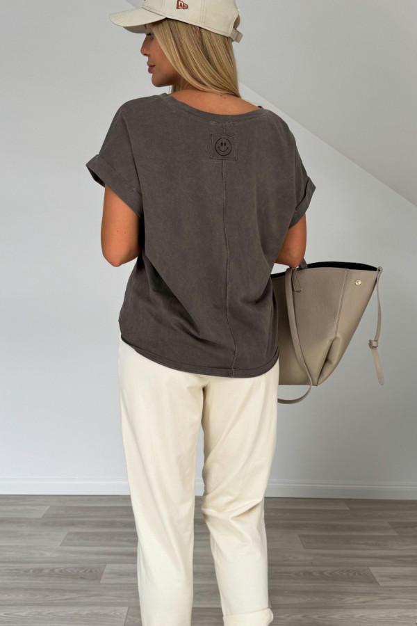 Klasyczny T-shirt V-NECK fango 2