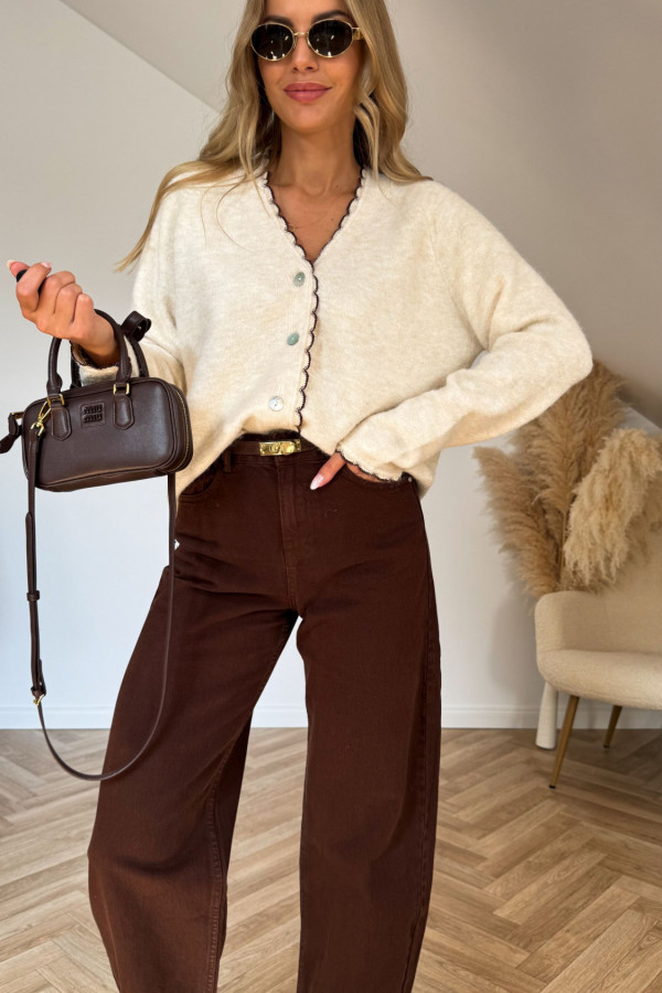 Sweter kremowy z guzikami 1